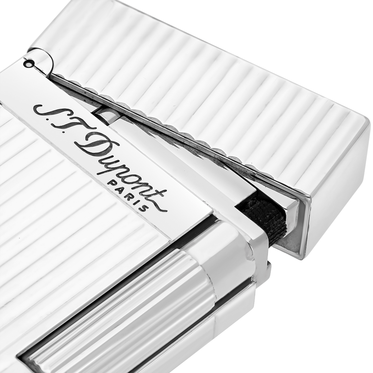 Guilloche Lighter backtoschool25 channel_marketplace collection_ligne - 2 2 - S.T. Dupont United Kingdom